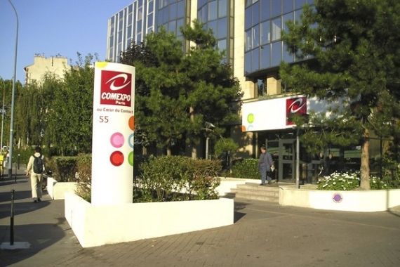 Totem signal�tique ext�rieur en aluminium : Comexpo