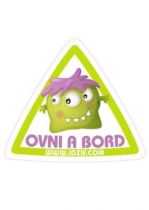 Sticker Automobile � placer sur un v�hicule ou en d�coration murale. Sticker automobile d�coratif enfant \"OVNI � bord\" imprim� sur adh�sif d�coup� � la forme.