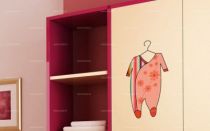 Sticker body sur cintre.