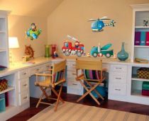 Sticker camion de pompier avec pompier en action imprim� sur adh�sif blanc avec d�coupe � la forme.