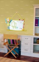 Sticker Clara et son tableau velleda