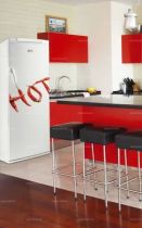 Sticker frigo piment HOT. D�coration de frigidaire imprim� sur vinyle adh�sif. iDzif.com r�invente la d�co pour le frigo et vous propose une nouvelle mani�re de d�corer votre cuisine. Ce sticker frigo peut se poser sur toutes autres surfaces lisses de votre choix.