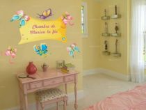 Sticker Papillons en plaque de porte ou d�coration murale pour personnaliser la chambre de votre enfant, � vous de choisir le texte. Visuel imprim� sur adh�sif d�coup� � la forme.
