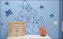 Le stickers mural clown pour d�corer une chambre d\'enfant