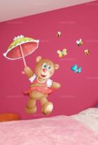 stickers muraux enfants. Marie l'ourson et son ombrelle entour�e de papillons et d'abeilles. stickers muraux enfants imprim�s sur adh�sifs et d�coup�s � la forme.