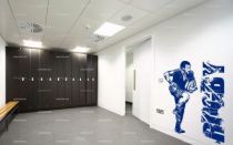L\'�quipe d�co iDzif vous propose ce stickers rugby qui pourra s�duire votre ado pour d�corer sa chambre ou vous pour votre salle de sport.