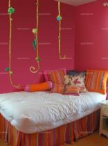 Stickers d�coratifs enfants trois lianes � assembler imprim�es sur adh�sifs d�coup�s � la forme. Vous pouvez choisir la longueur de vos lianes gr�ce aux �l�ments compl�mentaires.